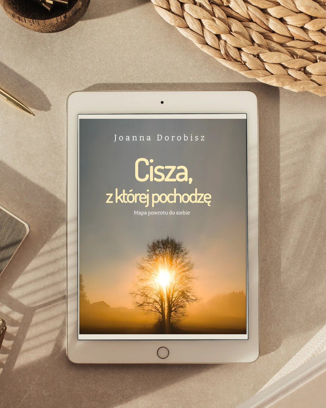 Ebook Cisza, z której pochodzę na tablecie
